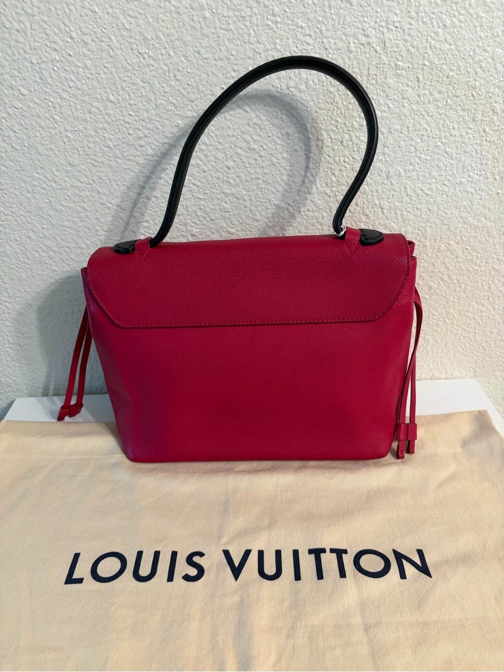 Louis Vuitton Fuchsia Top-Handle Satchel with Black Handle - Picture 4 of 14